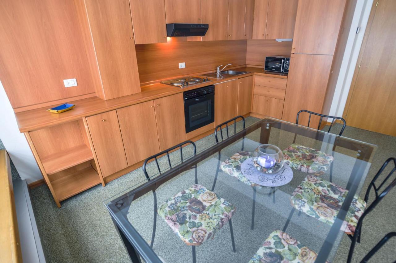 Res.Albare/Solaria Apt.Solandra メッツァーナ エクステリア 写真